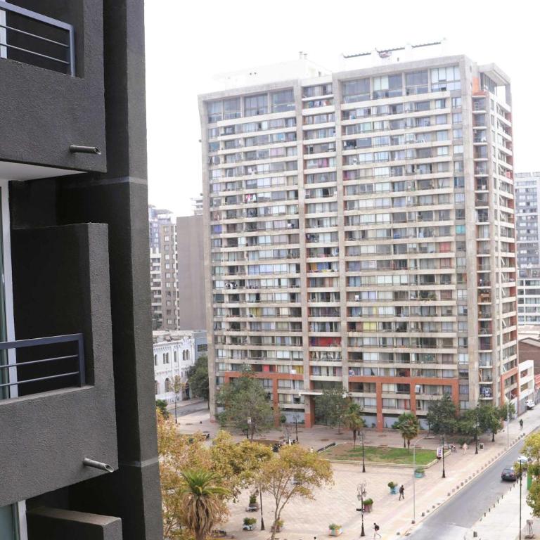 HOM I Wifi Piscina Parking Cowork Metro Almagro - Apartment - 13