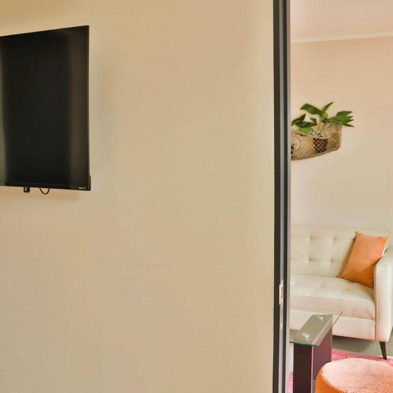 HOM I Wifi Piscina Parking Cowork Metro Almagro - Apartment - 29