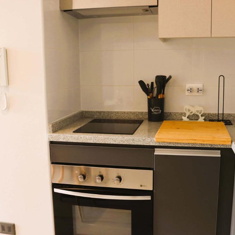 HOM I Wifi Piscina Parking Cowork Metro Almagro - Apartment - 31