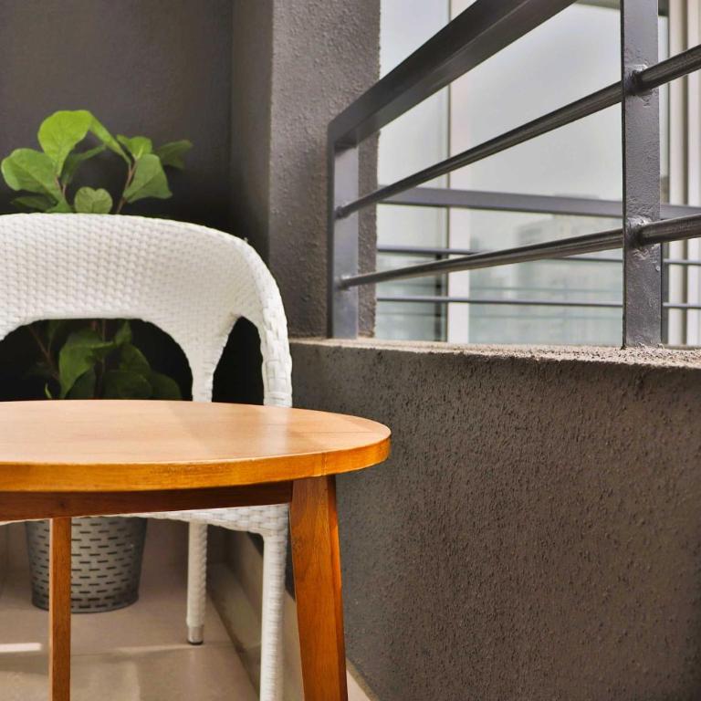HOM I Wifi Piscina Parking Cowork Metro Almagro - Apartment - 35
