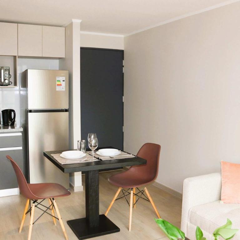 HOM I Wifi Piscina Parking Cowork Metro Almagro - Apartment - 37