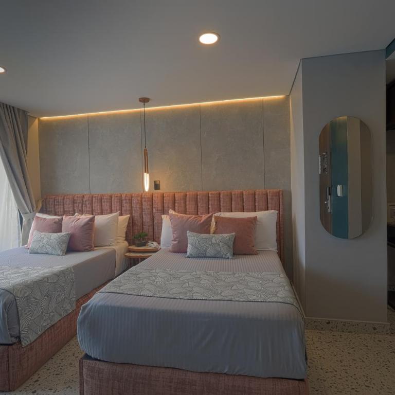 Glow Medellín - Habitación Doble con vistas a la montaña - 9