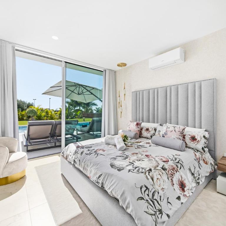Luxury Villa with Heated Pool & Jacuzzi Near Costa Adeje Golf - Villa - 36