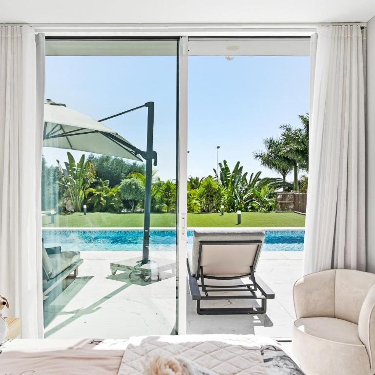 Luxury Villa with Heated Pool & Jacuzzi Near Costa Adeje Golf - Villa - 33