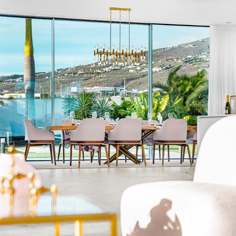 Luxury Villa with Heated Pool & Jacuzzi Near Costa Adeje Golf - Villa - 24