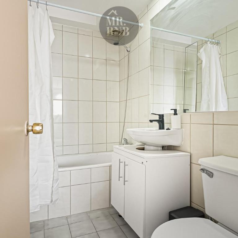 Marcoleta Apartments by Mr BnB - Two-Bedroom Apartment - 4