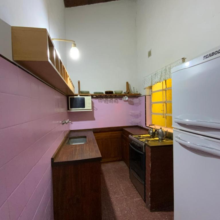 Complejo Quimey No se alquila a jóvenes y se reserva con el 30 porciento del total mediante depósito bancario - Two-Bedroom House - 2