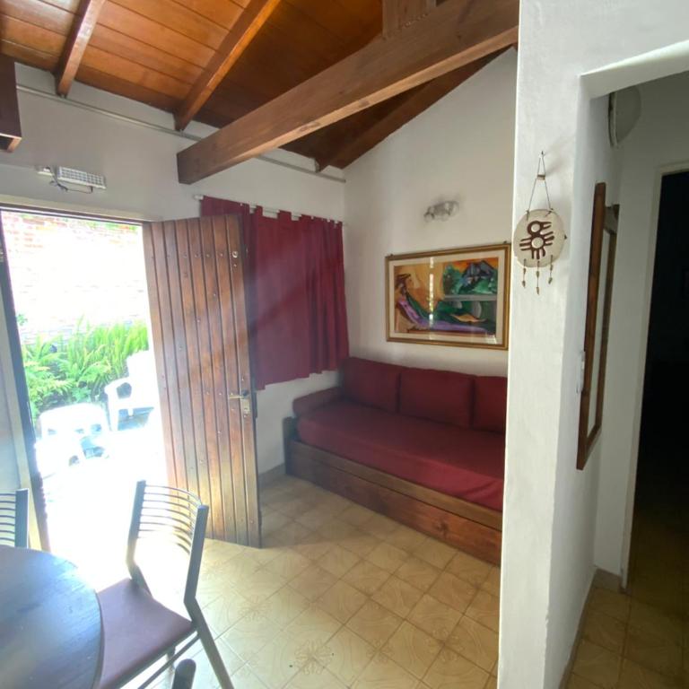 Complejo Quimey No se alquila a jóvenes y se reserva con el 30 porciento del total mediante depósito bancario - Two-Bedroom House - 3