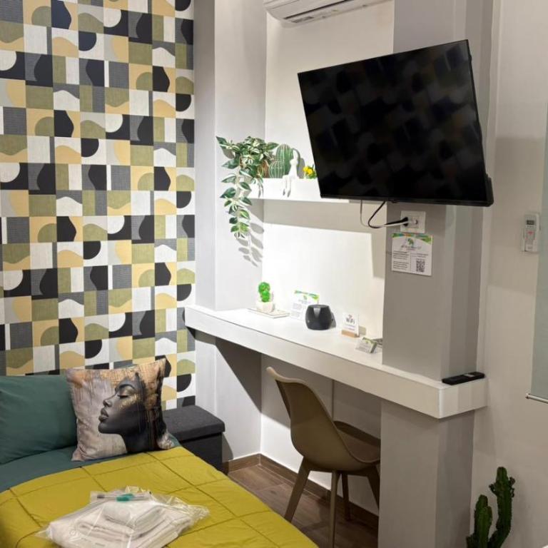 La Via di Mezzo 2 Apartments - Two-Bedroom Apartment with Balcony - 25