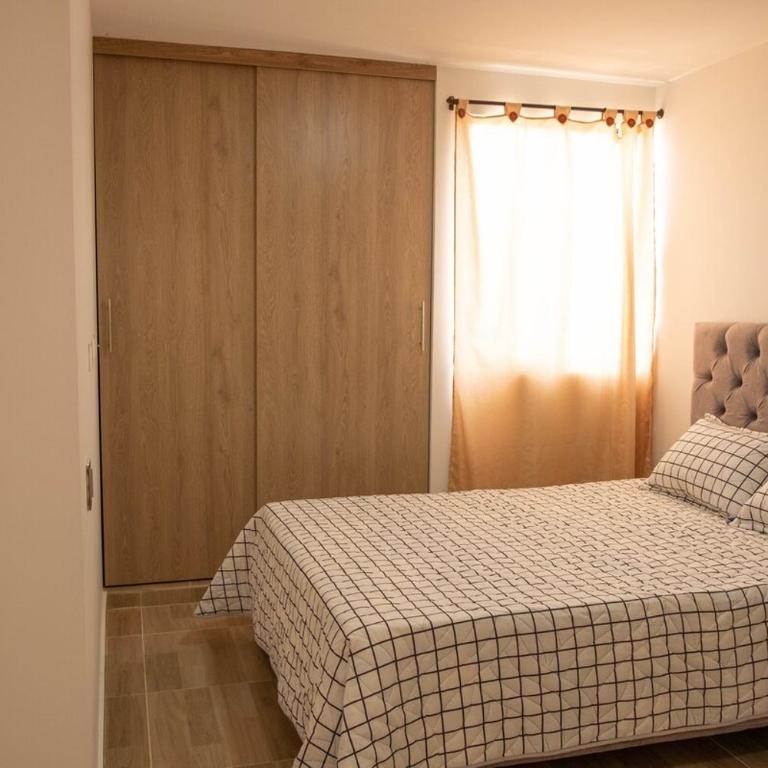 Beautiful view and pool, minutes from Cali - Apartamento de 2 dormitorios - 12