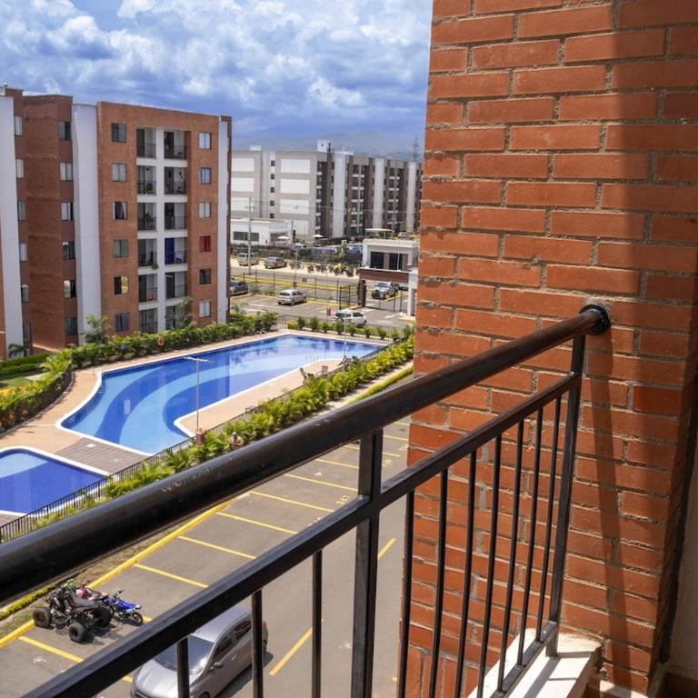 Beautiful view and pool, minutes from Cali - Apartamento de 2 dormitorios - 21