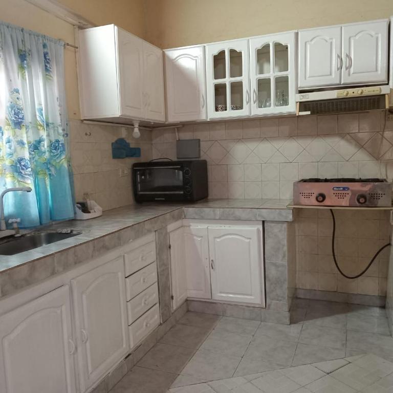 jardin de lourdes - Two-Bedroom House - 7