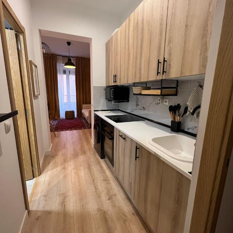 Dreamy 1BR with Great Balconny - Apartamento - 4