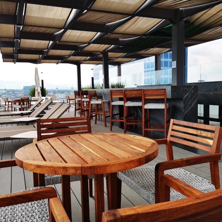 Suite Corner Regency Mexico City Insurgentes WTC - Superior Apartment with City View - 100