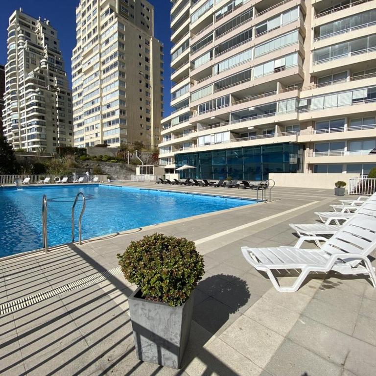 Departamento en Reñaca con vista al mar, piscinas y parrilla - Apartamento de 1 dormitorio - 10