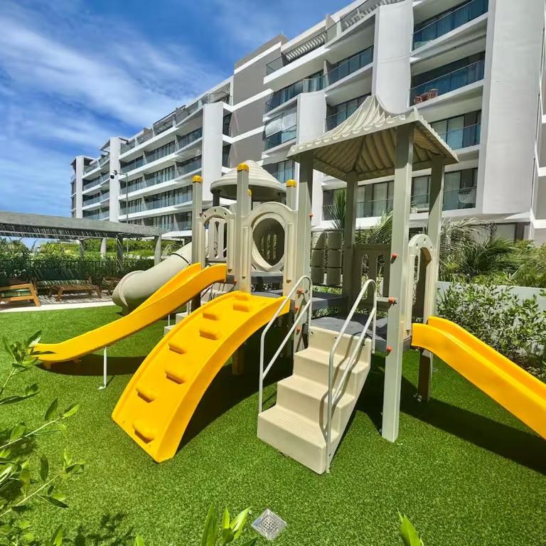 Premium Apartment - Beachfront - Luxury condo - Two-Bedroom Deluxe Apartment with Ocean View - 27