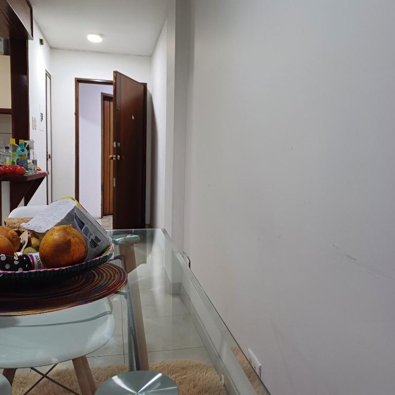 Goza De Una Excelente Ubicación - Apartamento de 2 dormitorios con vistas - 14