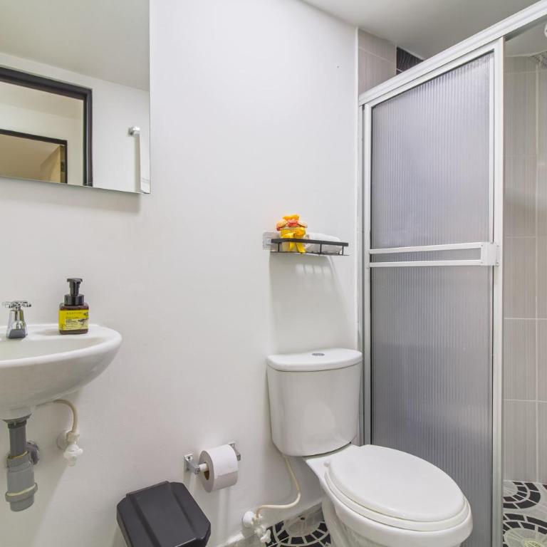 Hermoso apartamento en el centro - Two-Bedroom Apartment - 14