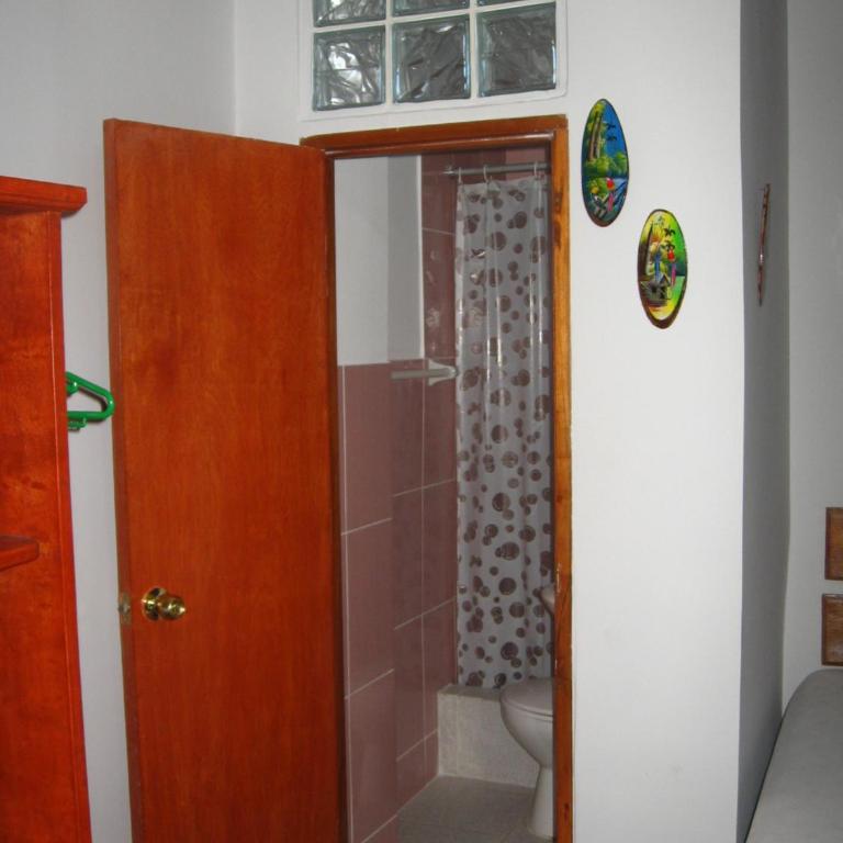 Amazon House Hostel - Habitación Triple Estándar - 4