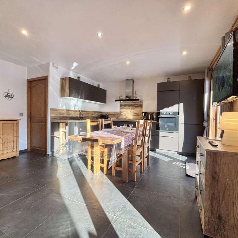 Charmant appartement studio avec alcôve - Parking - Praz-sur-Arly - Appartement 1 Chambre - 4