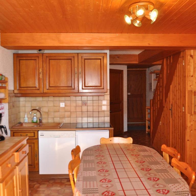Appartement spacieux avec balcon exposé Sud/Ouest et connexion WIFI - Appartement 2 Chambres - 8