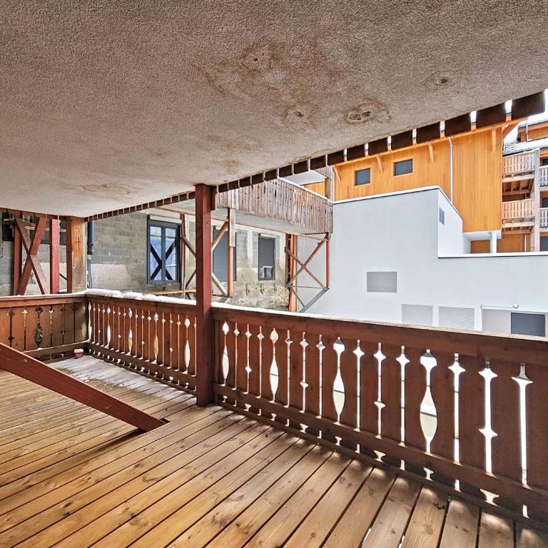 Appartement lumineux proche centre ville avec balcon et parking - FR-1-693-121 - Apartamento - 12