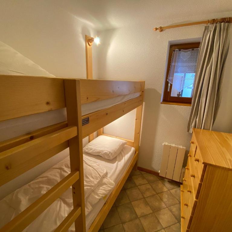 Appartement calme, proche centre-ville, avec balcon et garage à Châtel - FR-1-693-122 - Apartment - 4