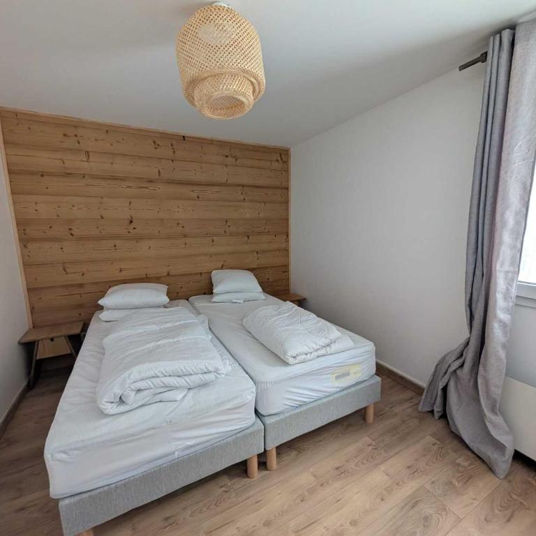 Superbe logement skis aux pieds, calme avec parking, près Montgenèvre - FR-1-445-233 - Appartement - 8