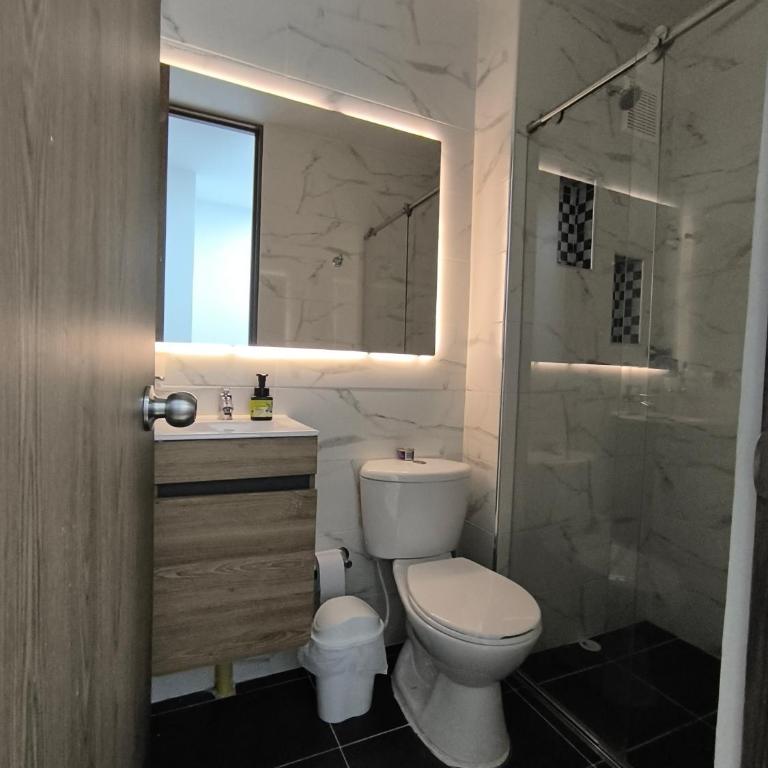 Espectacular Apartamento con Vista a Girardot - Reservas del Peñon - Three-Bedroom Apartment - 10