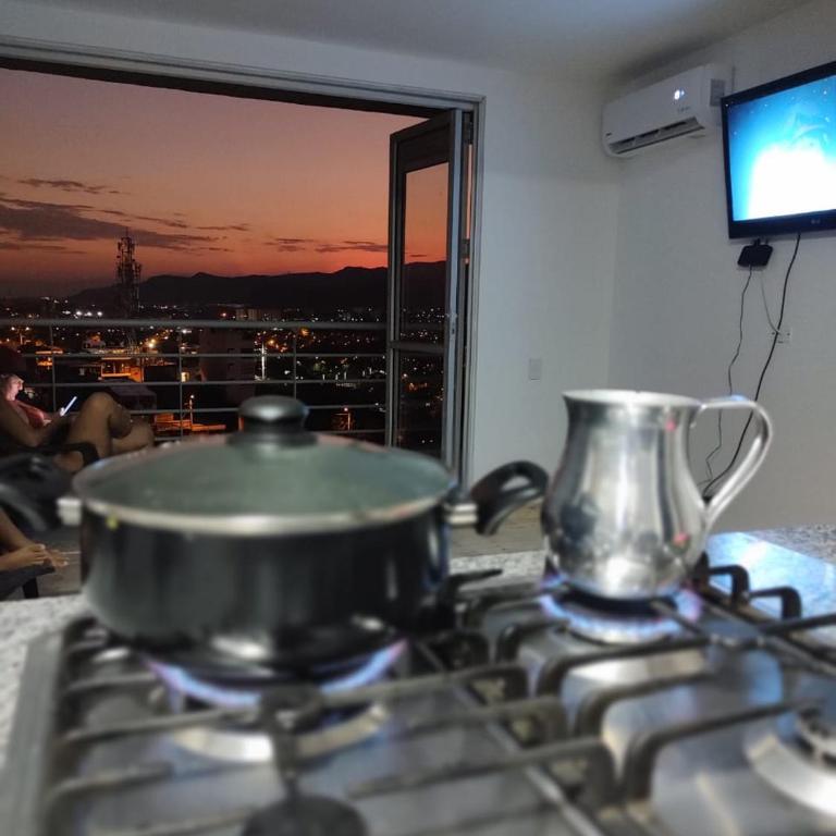 Espectacular Apartamento con Vista a Girardot - Reservas del Peñon - Three-Bedroom Apartment - 13