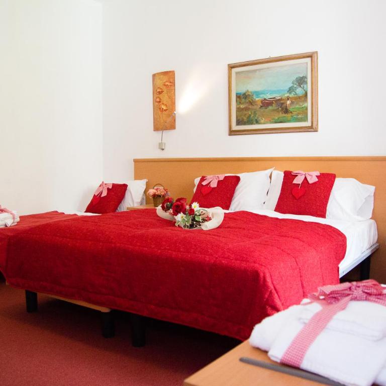 GH Hotel Piaz - Camera Tripla Standard - 2
