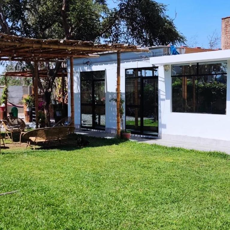 Casa rústica - Three-Bedroom House - 1
