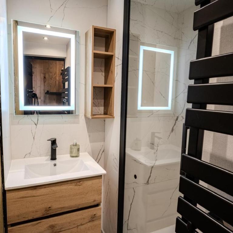 Val Thorens Cosy Pieds des pistes Plein centre 2 chambres - Apartment mit 2 Schlafzimmern - 31