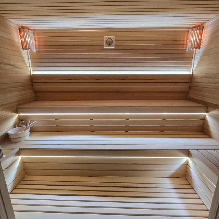 Romantic Lodge -Private Swimm-Spa - Vila - 10