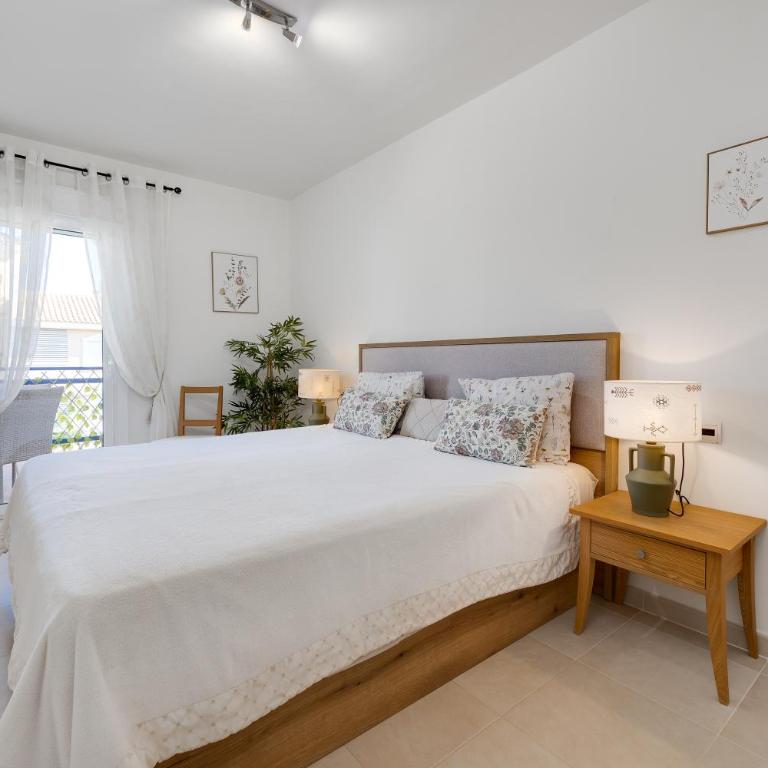 CB Living - Apartment with roof terrace Aguamarina - Apartamento de 2 dormitorios - 12