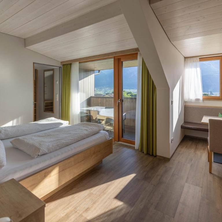Residence Egger - Appartamento con 2 Camere da Letto e Terrazza - 4