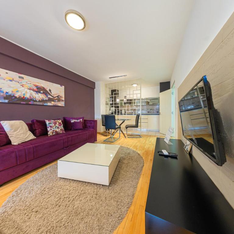 NAR Royalton Deluxe Apartment #40 Free Parking - One-Bedroom Apartment - 4