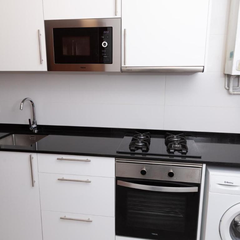 GranVia Fira Apartment - Apartamento de 3 dormitorios - 24