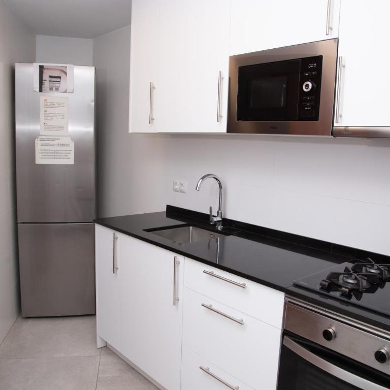 GranVia Fira Apartment - Apartamento de 3 dormitorios - 23