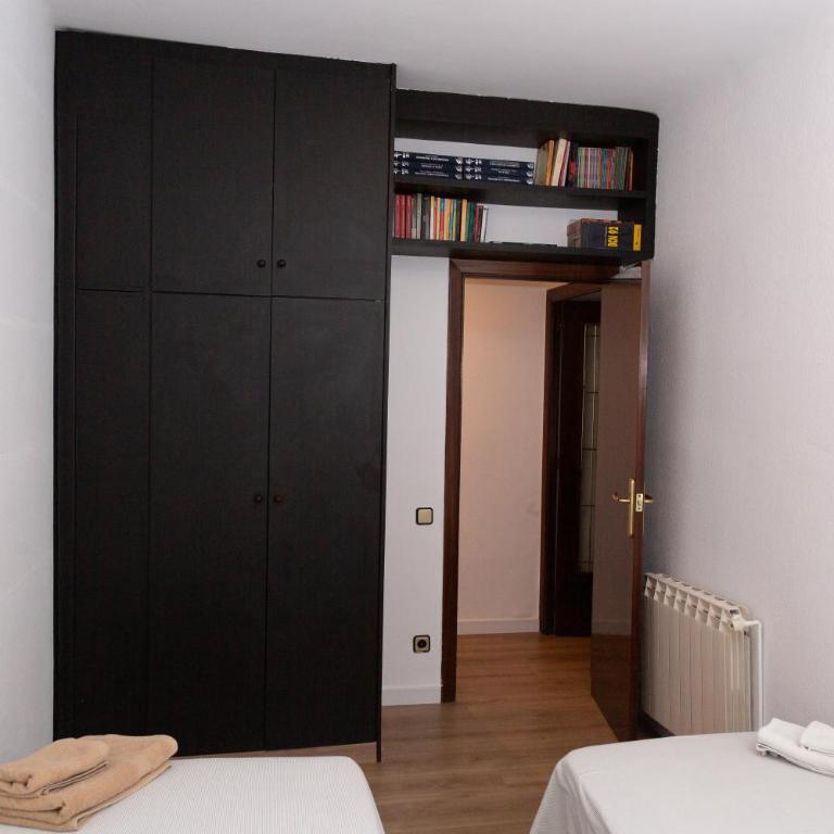GranVia Fira Apartment - Apartamento de 3 dormitorios - 37