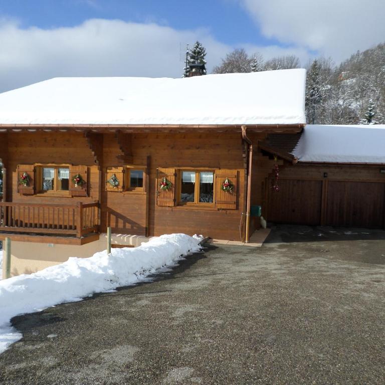 Rez de chalet "La Grange" - Appartement avec Vue sur la Montagne - 1