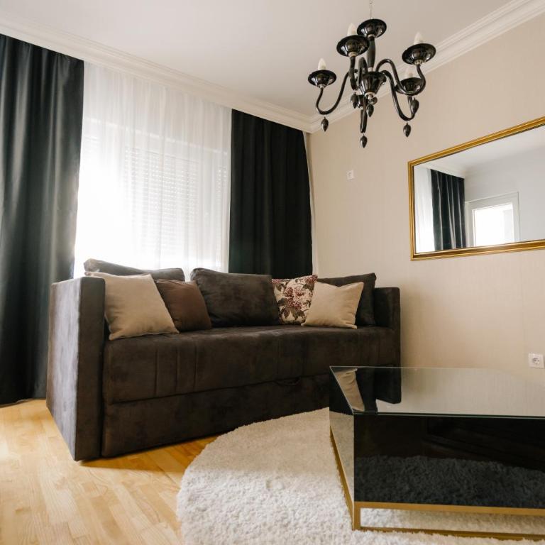 NAR Royalton Deluxe Apartment #63 Free Parking - One-Bedroom Apartment - 3
