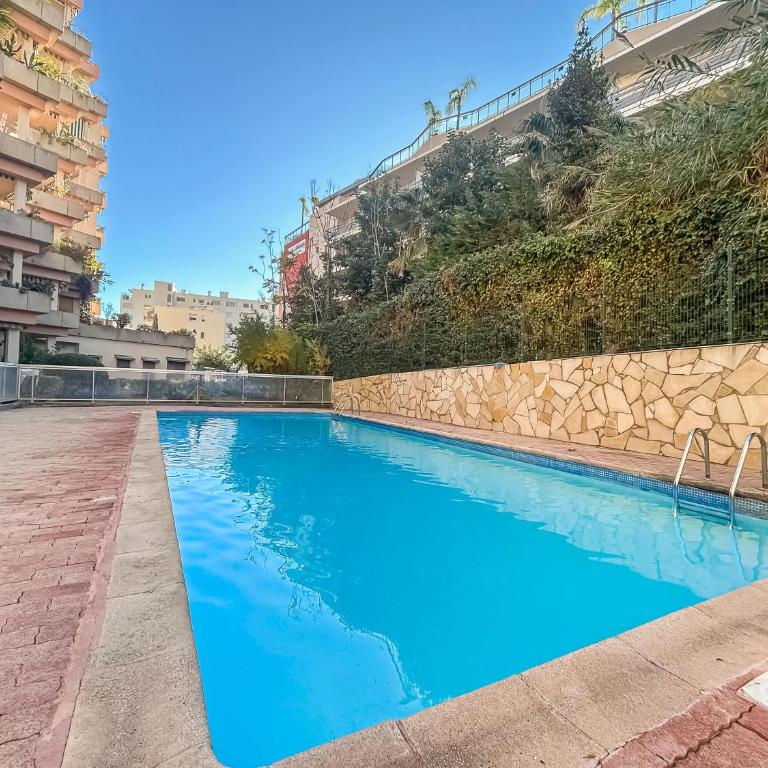Studio avec piscine, balcon privé à 5 min plage - Studio - Vue sur Piscine - 10