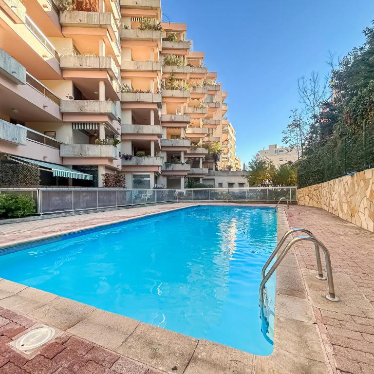 Studio avec piscine, balcon privé à 5 min plage - Studio - Vue sur Piscine - 11