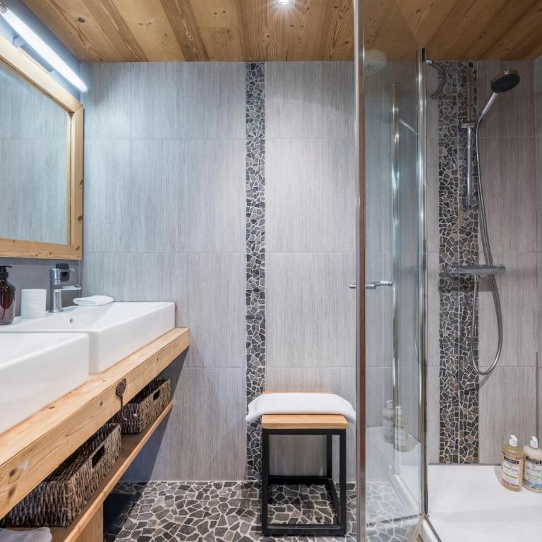 Chalet CLADIE - Private Jacuzzi & Sauna - View of Mont Blanc range - By Cozee Rentals - Chalet - 71