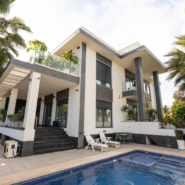 Exclusive Villa City, Beach & Golf - Villa - 1