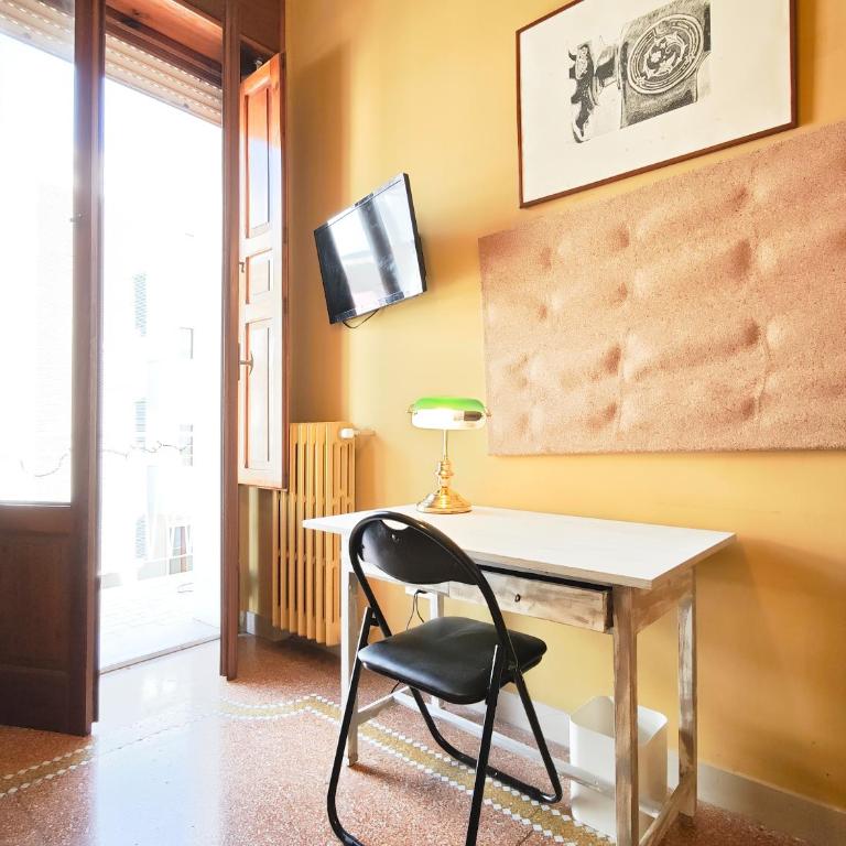 Dimora Cavour - Appartamento Standard con 2 Camere da Letto - 9