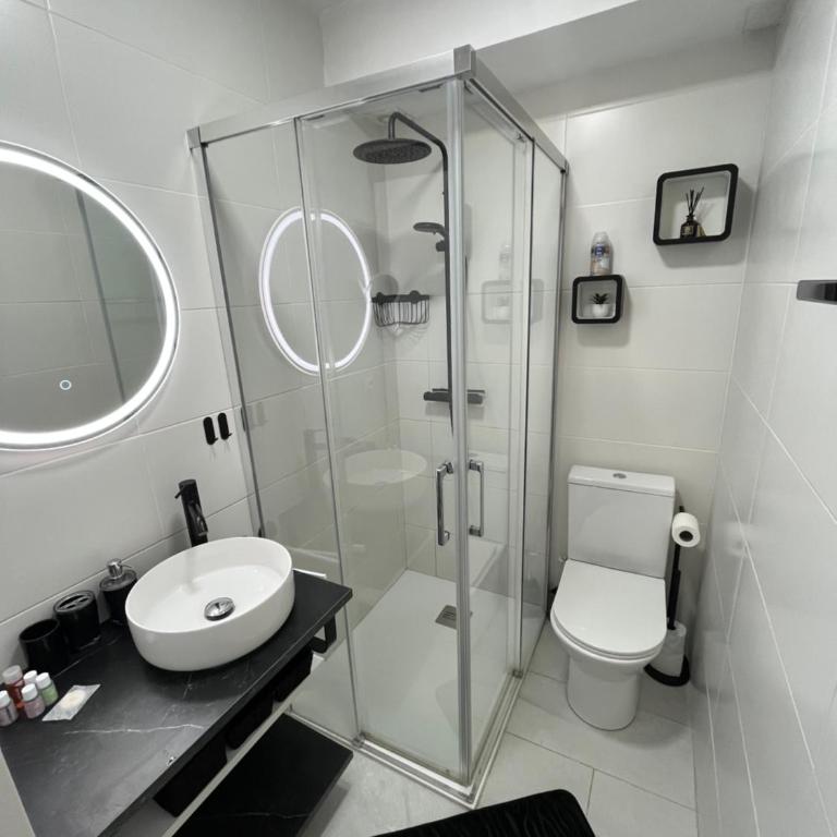 TRÈS BEL APPARTEMENT ENTIÈREMENT RÉNOVÉ - Apartamento de 1 dormitorio - 10