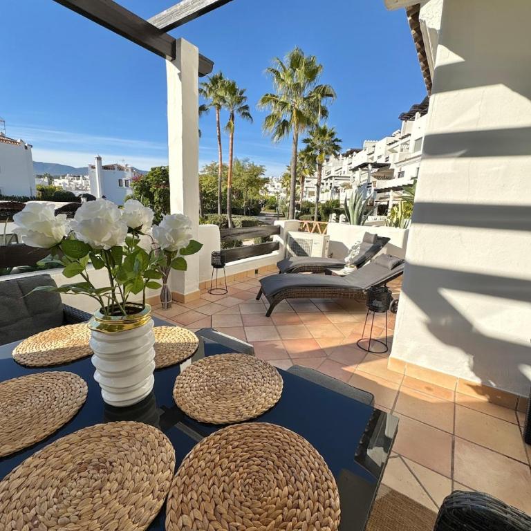 Casa SunsetGolf, 2-Bdrm, Pool, Garden, Parking - Apartamento de 2 dormitorios - 1