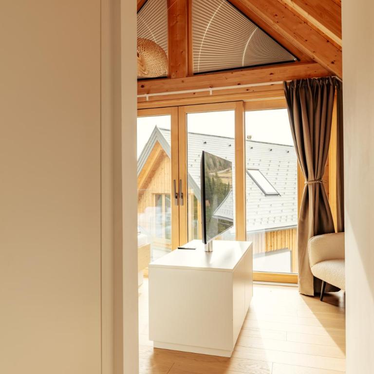 Rehfugium Lachtal by ALPS RESORTS - Three-Bedroom Chalet with Sauna 3 - 4